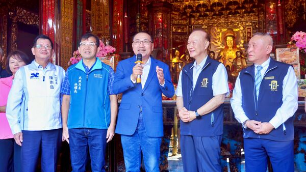 ▲艋舺龍山寺捐新北850萬救災裝備。（圖／新北市新聞局提供）