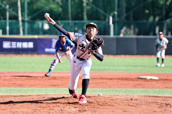 ▲▼台南立人總教練陳冠儒（上）、先發投手陳炤廷（下）。（圖／陳重光文教基金會提供提供）