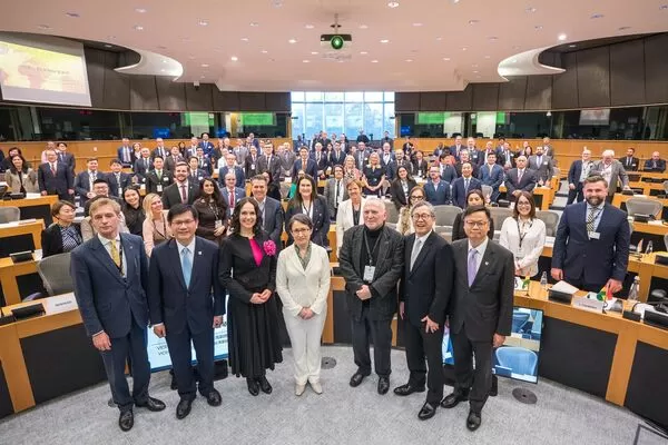 ▲▼副總統蕭美琴在IPAC布魯塞爾年會的「台灣專題」場次發表演說。（圖／翻攝自Facebook／林佳龍）