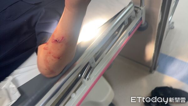 ▲▼ 深夜盤查違停聞毒味！高雄男猛撞警車逃逸　「警連開6槍」逮1人。（圖／記者賴文萱翻攝）