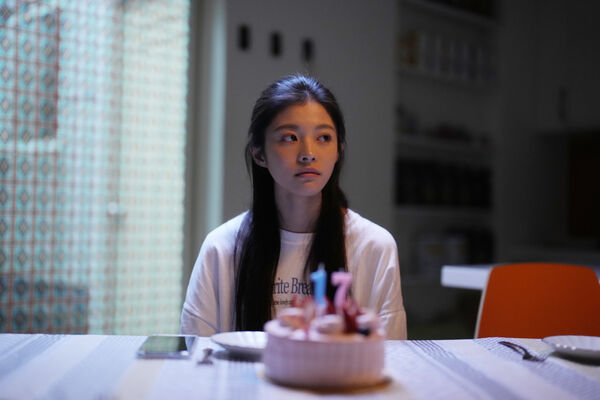 ▲詹子萱在《看看你有多愛我》與楊謹華、林思廷飾演一家人。（圖／Hami Video提供）