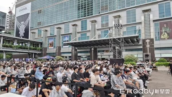 ▲▼水舞廣場。（圖／記者楊智仁攝）