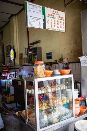 ▲▼馬來西亞茶餐廳「天津茶室」！神級雞絲蝦湯河粉地表最強，老茶室一賣80年。（圖／部落客美熊提供）