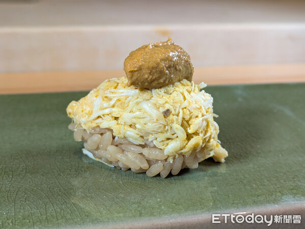 ▲壽司芳大閘蟹套餐。（圖／記者黃士原攝）