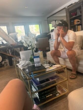 ▲好萊塢男星「鷹眼」傑瑞米雷納（Jeremy Renner）近日遭中國女導演周依（Yi Zhou）指控性騷擾與家暴（圖／翻攝自IG／yizhouofficial ）