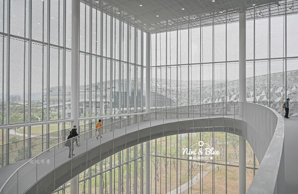 ▲▼「台中綠美圖」台灣首座結合美術館與市立圖書館的複合式文化場館。（圖／部落客NINI AND BLUE提供）