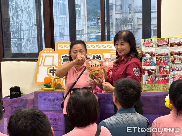 ▲新竹義消宣導隊參訪基隆中正分隊。（圖／記者郭世賢翻攝）