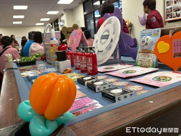 ▲新竹義消宣導隊參訪基隆中正分隊。（圖／記者郭世賢翻攝）