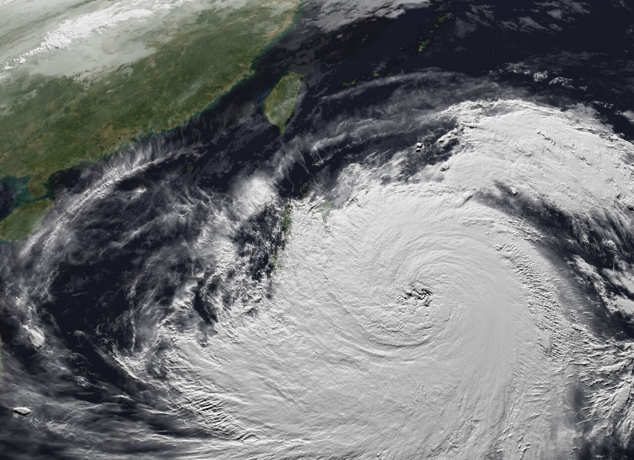 鳳凰大甩尾轉彎逼台　影響時間延後了