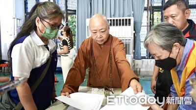 一束光照進災區!中國佛教會募款助花蓮災民 2500戶感受滿滿慈悲