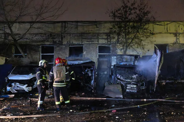 ▲▼烏克蘭基輔遭俄軍空襲。（圖／路透）