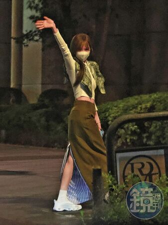 單身不落單／獨家！發吳克群好人卡　王心凌揪友聚餐填感情空白