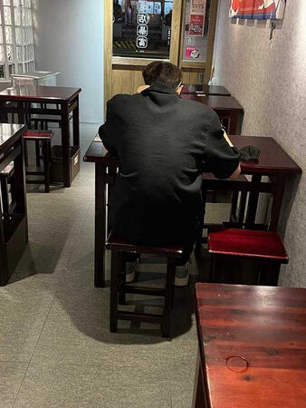 娛樂報報／范姜彥豐消瘦苦熬婚變風暴　深夜孤單嗑粉也寵粉