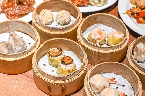 ▲▼台北港式吃到飽「村民食堂廚窗港點」！豐盛手工現做港點，CP值高近士林站。（圖／部落客周花花提供）