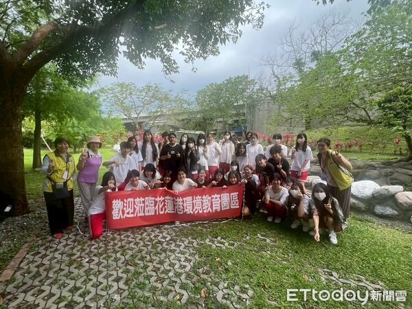 ▲環境教育教學人員培訓課程-教案複習。(圖／花蓮港務分公司提供，下同）