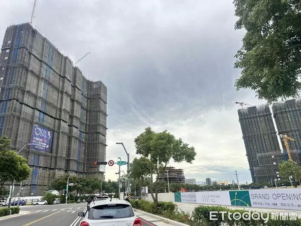 ▲▼ 水湳經貿園區,房市,國際會展中心            。（圖／記者陳筱惠攝）