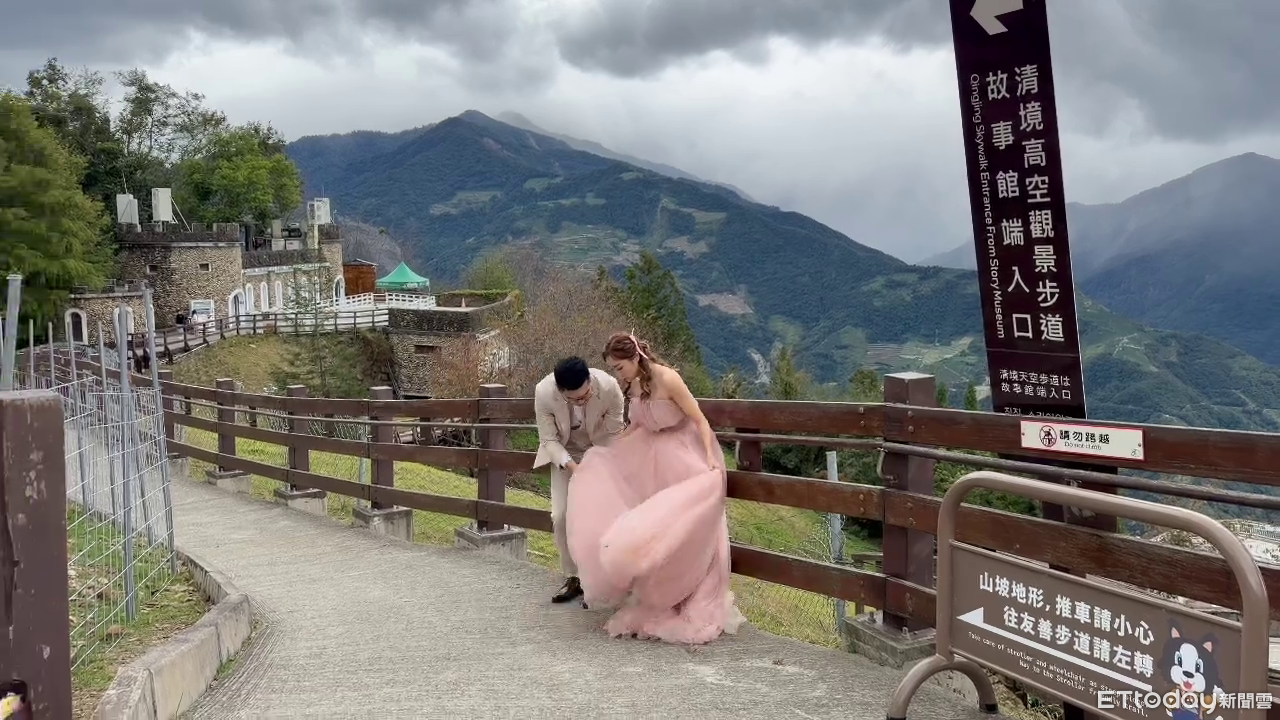 快訊/鳳凰逼近!新人搶拍婚紗...清境等三高農場今下午2時休園