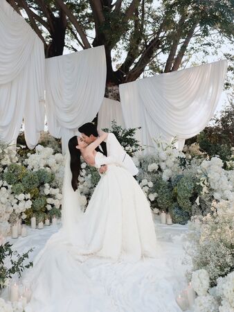 ▲▼15克拉鑽戒套牢！泰女神Mai甜嫁7年演員男友。（圖／翻攝自IG）