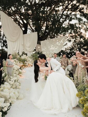 ▲▼15克拉鑽戒套牢！泰女神Mai甜嫁7年演員男友。（圖／翻攝自IG）