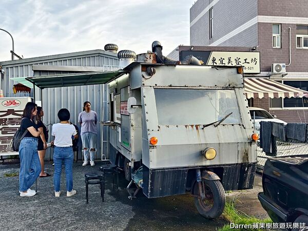 ▲▼宜蘭壯圍隱藏版美食「吳記米腸包香腸」！炭烤臘肉拼盤香氣爆棚，宜蘭宵夜必吃。（圖／部落客darren提供）