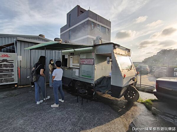 ▲▼宜蘭壯圍隱藏版美食「吳記米腸包香腸」！炭烤臘肉拼盤香氣爆棚，宜蘭宵夜必吃。（圖／部落客darren提供）