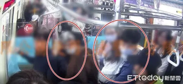 ▲中山警方10日公布惡劣曾婦用傘戳女童畫面。（圖／記者張君豪翻攝）