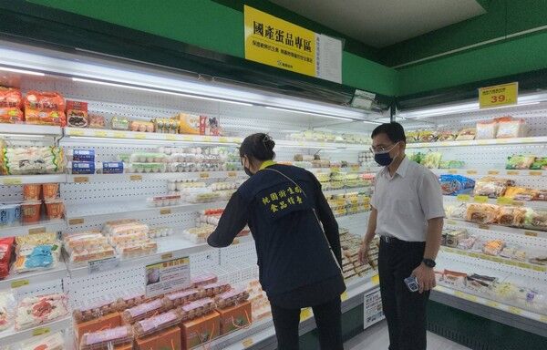 ▲雞蛋檢出芬普尼殘留，桃園衛生局兵分6線查核追蹤