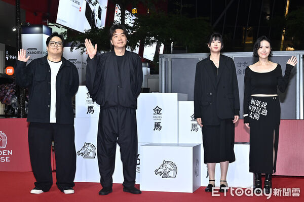 ▲▼《如果我不曾見過太陽：第1-2集》星光舞台活動，左起導演簡奇峯、蔣繼正、製作人麻怡婷、編劇林欣慧。（圖／記者李毓康攝）