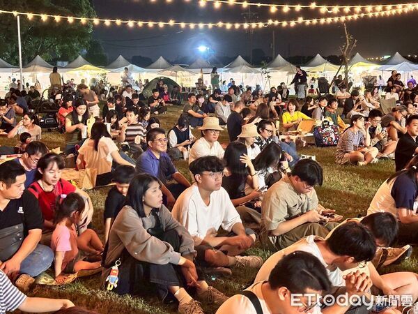 ▲2025幸福島嶼活動於雲林斗南之森食農教育園區登場，現場湧入兩萬人次，氣氛熱鬧溫馨。（圖／記者游瓊華翻攝）