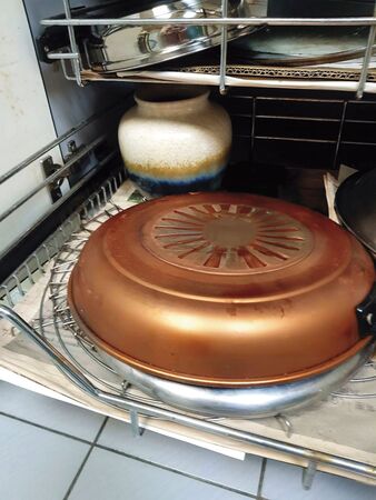 小馬親哥揭家醜／控小馬收入不明、二姊涉吸金養小鬼　親哥開撕家族