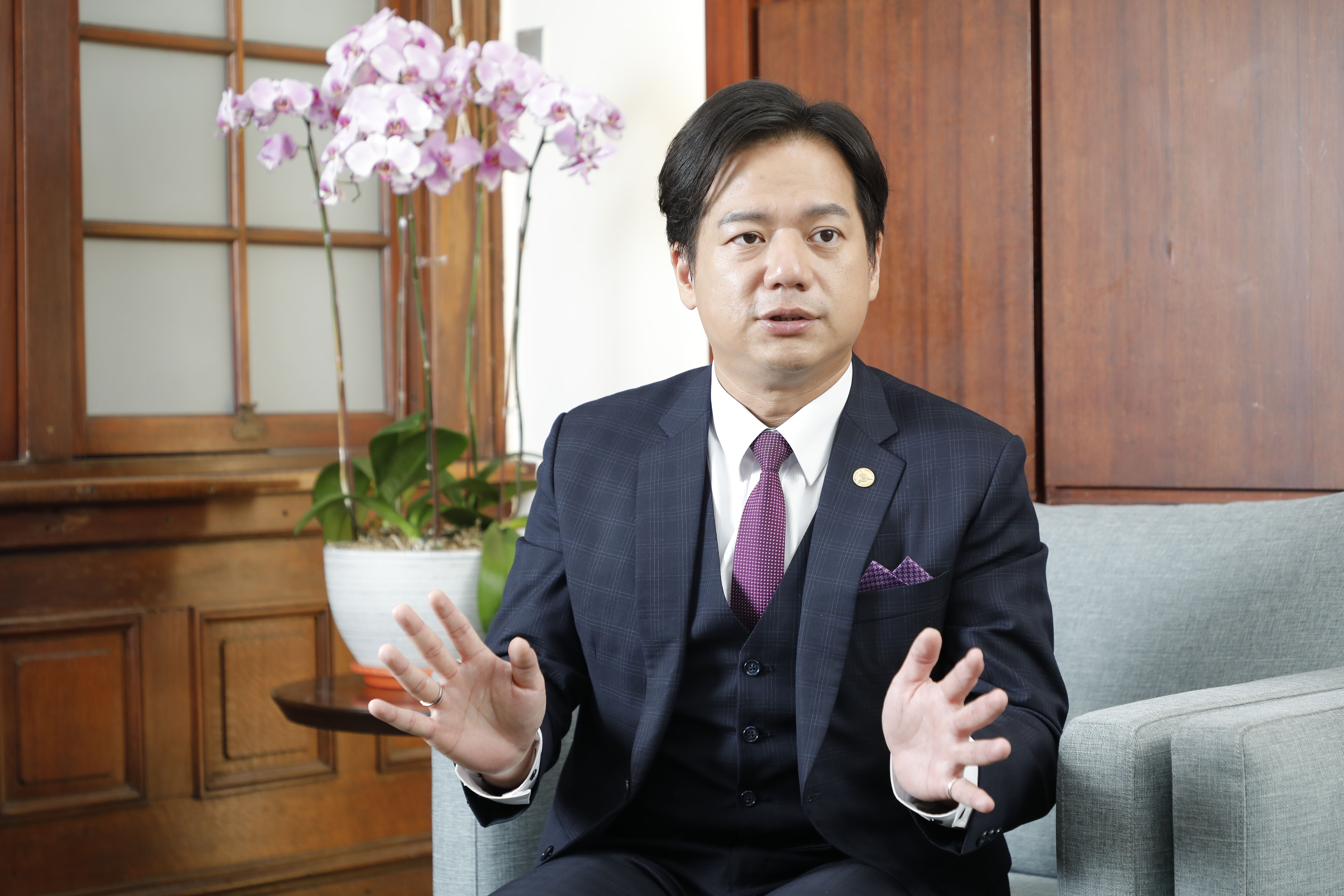 ▲▼從「百億負債」到「零負債、發現金」：新竹市如何做到？新竹市代理市長邱臣遠專訪。（圖／記者湯興漢攝）