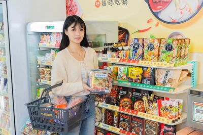 超商「防颱補貨優惠」懶人包　瓶裝水11元、吐司搭鮮乳省49元