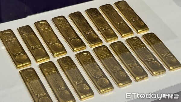 ▲▼            新北分署拍賣64公斤黃金，市價超過2.5億元。（圖／記者陳以昇攝，下同）