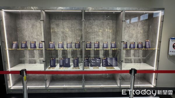 ▲▼            新北分署拍賣64公斤黃金，市價超過2.5億元。（圖／記者陳以昇攝，下同）