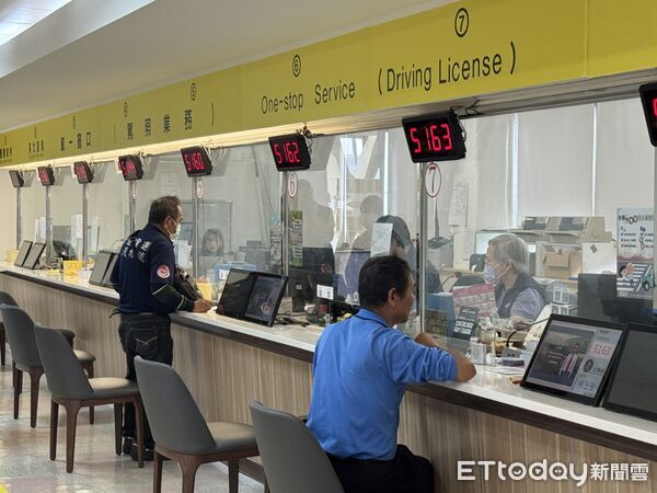 ▲▼監理站,監理所,駕照,罰單繳費。（圖／記者李姿慧攝）