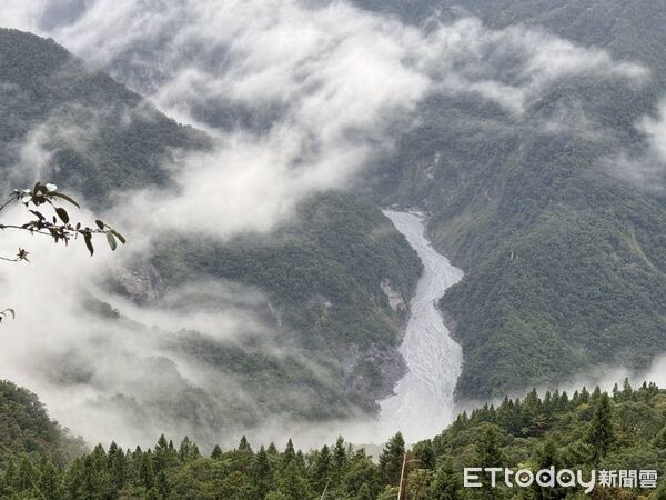 ▲馬太鞍溪堰塞湖11月10日上午空拍景像。（圖／花蓮分署提供）