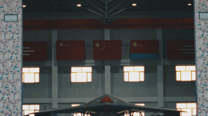 ▲解放軍空軍釋出無人攻擊機「玄龍」協同作戰畫面。（圖／翻攝北京日報）