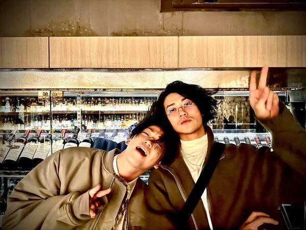 ▲▼龜梨和也「單獨合照赤西仁」正式破冰。（圖／翻攝自Instagram／k_kamenashi_23）