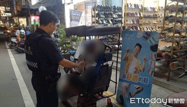 ▲東港警方查出洪姓阿北住處載返家。（圖／記者陳崑福翻攝）