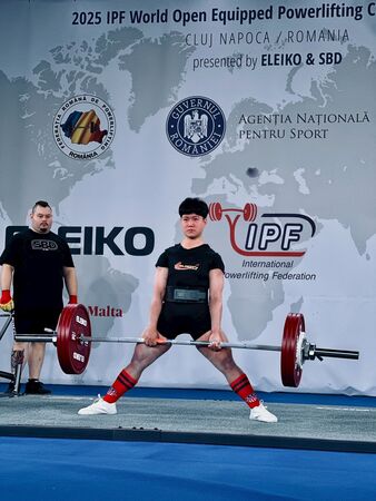 ▲謝宗庭在男子66公斤硬舉項目成功舉起290公斤，擊退各國好手奪得金牌、黃彥慈在女子57公斤級硬舉成功舉起192.5公斤，最後在總和項目以557.5公斤奪得金牌。（圖／運動部提供）