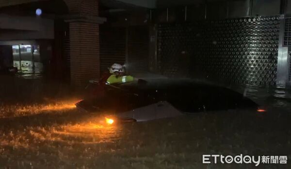 ▲▼鳳凰颱風讓蘇澳災情慘重。(圖／民眾提供)