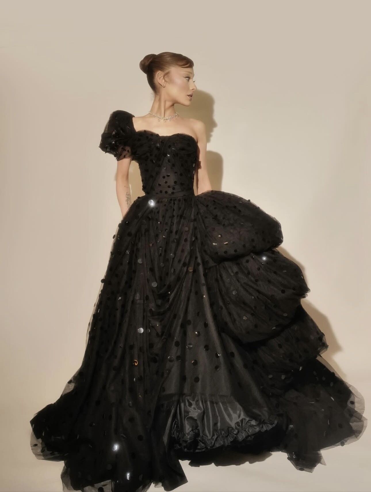 ▲▼亞莉安娜             。（圖／翻攝IG）