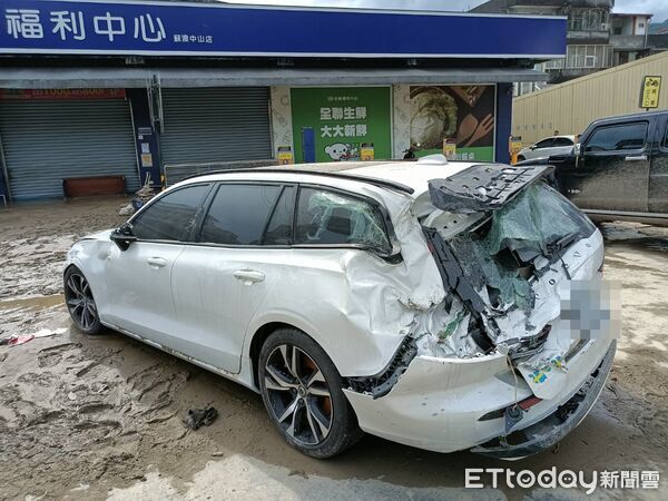 ▲▼宜蘭車輛裝甲車輾過 。（圖／記者游芳男攝）