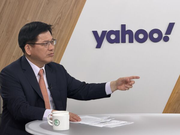 ▲▼外交部長林佳龍接受專訪。（圖／《Yahoo齊有此理》提供）