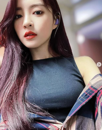 ▲▼「最美星二代」韓菲。（圖／翻攝自Instagram／hahahanfi_0120）