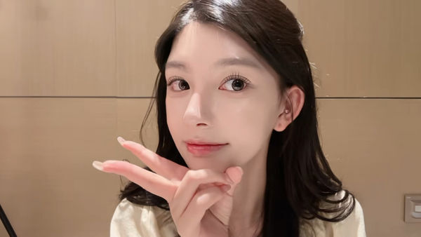 ▲大陸抖音網紅Ally隆鼻出現後遺症。（圖／翻攝自微博）