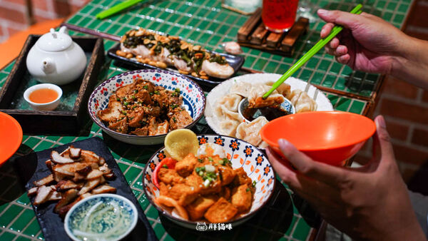 ▲▼冰茶專賣店。（圖／部落客胖貓咪的奇幻旅程授權提供）