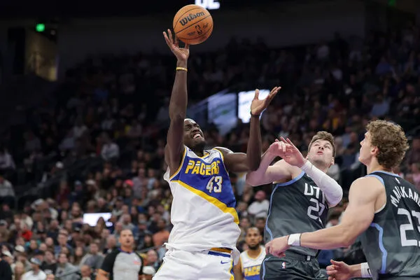 ▲爵士馬卡南、溜馬西亞卡姆。（圖／路透）