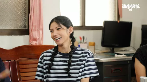 ▲▼李千娜(中)談起曾是921地震災民經歷忍不住鼻酸。（圖／公視提供）