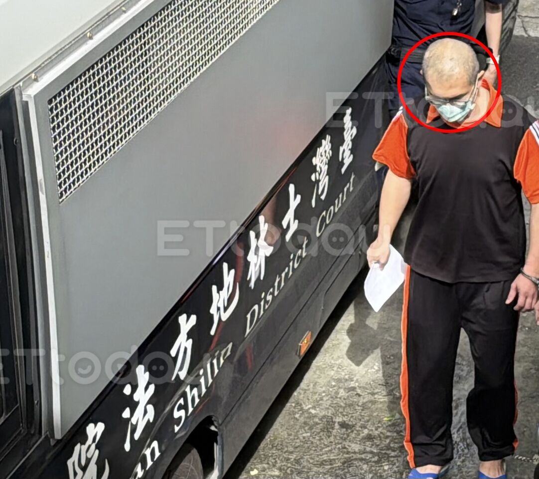 獨/士檢淪偷拍片廠!變態書記官哭求法官給機會...狼狽上銬畫面曝